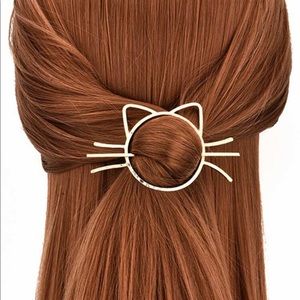 NWT | Cat Design Circle Hair Accessory